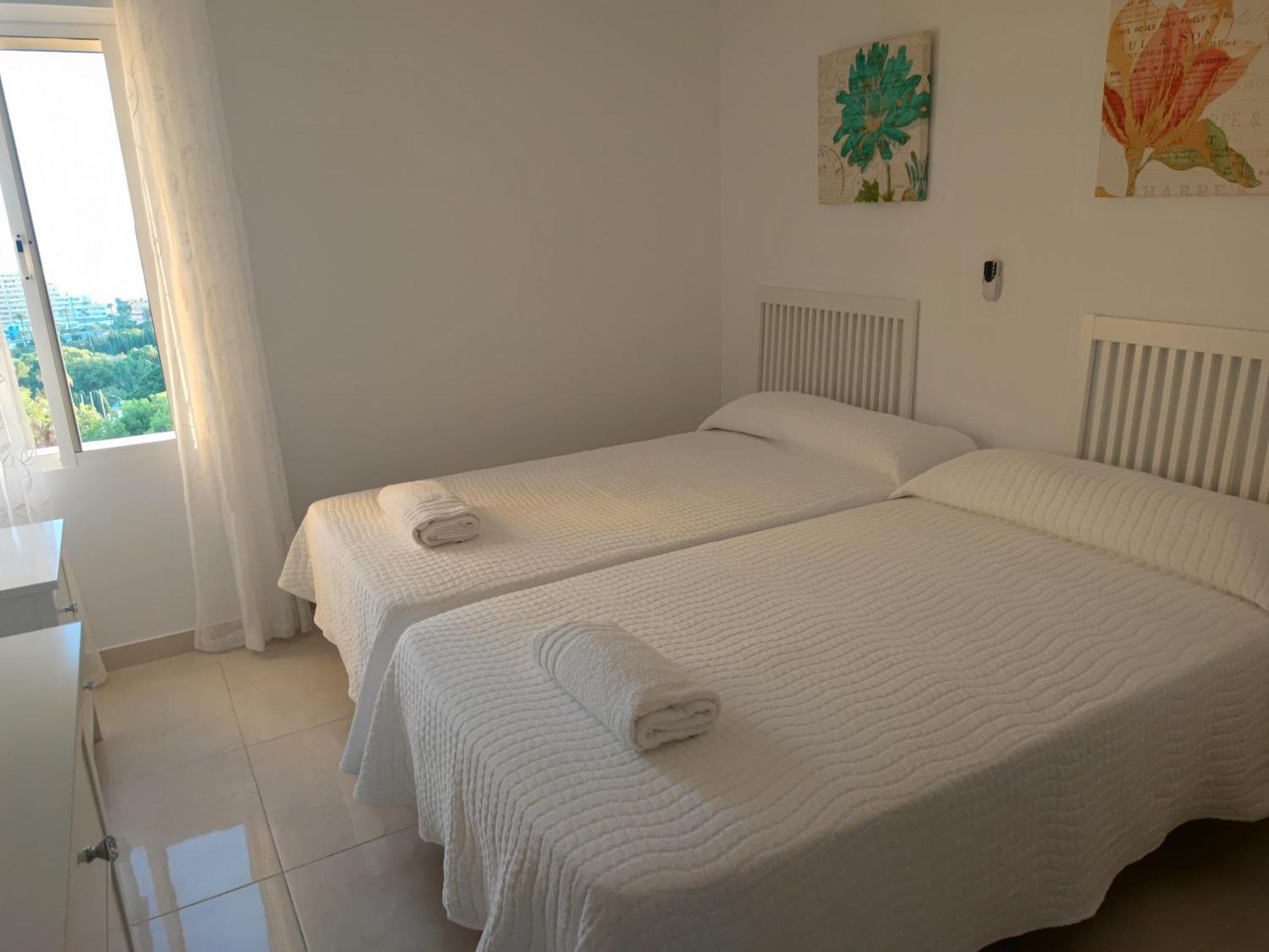 Hercules Paradise 531 Apartamento Con Vistas Al Mar Mediterraneo En Benalmadena A Pasos Del Centro Y Su Vibrante Zona Comercial Disfruta De Una Experiencia Unica En La Costa Del Sol Malaga Andalucia Well-Connected To The Airport Luaran gambar
